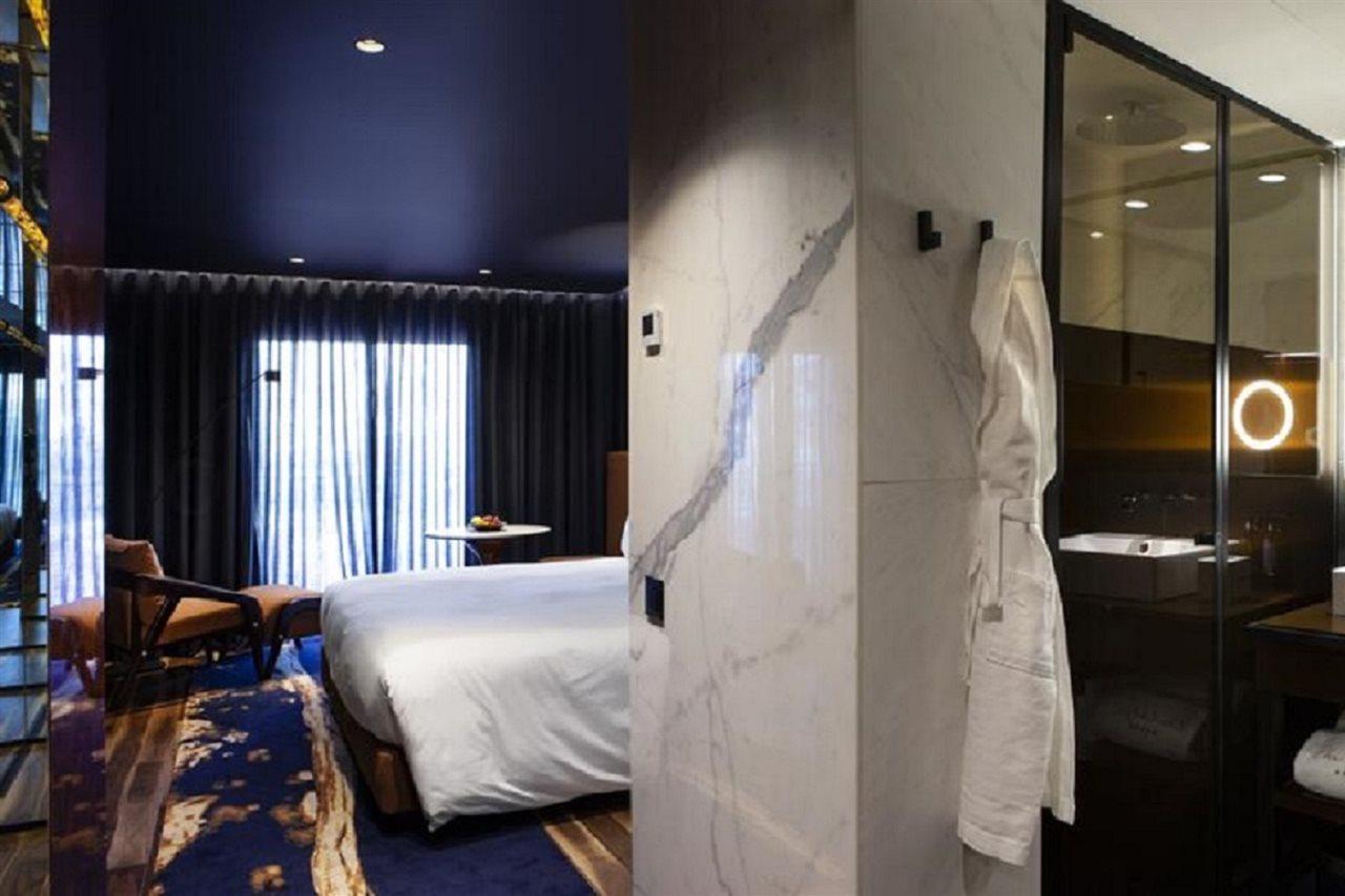 Forte De Gaia, Autograph Collection Vila Nova de Gaia Bagian luar foto A room at the hotel